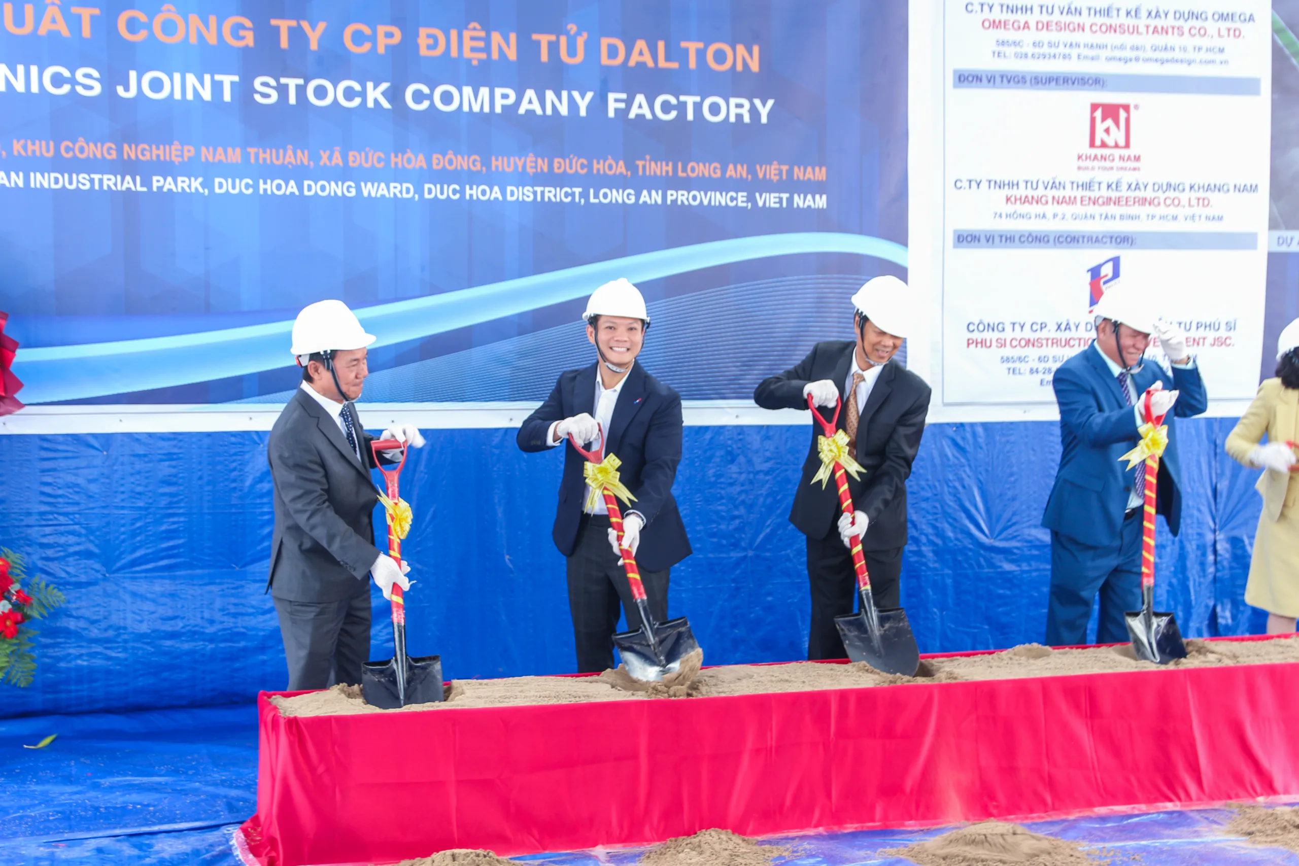 Khởi công Công ty điện tử Dalton